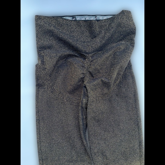 Nearly Naked Luxe Shaping Booty Lift Legging - Picture 8 of 12